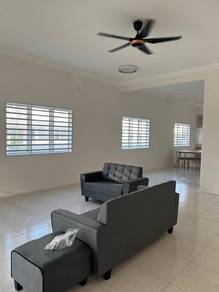 Fully Furnished Lapangan Cyber Botani Corner 2 Storey House For Rent