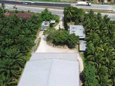 Industrial Land with factory house Pasir Panjang Sabak Bernam