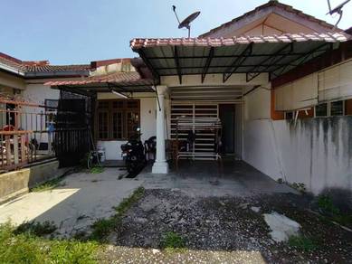 1 Sty Intermediate, Seksyen 12 Bandar Baru Bangi Selangor