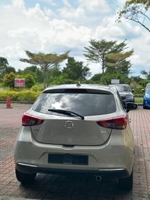 Mazda 2 Auto Pemium for rent SEWA (SENAI)