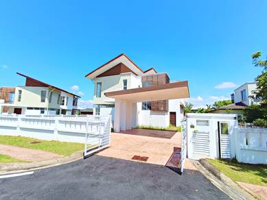FREEHOLD BUNGALOW 2 Storey Bandar Enstek Nilai | Big Yard