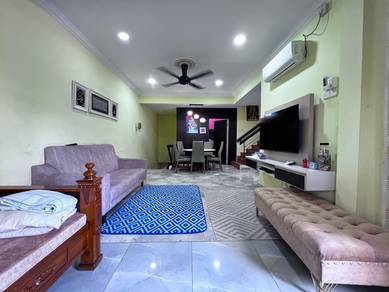 Facing Open 2 Storey Townhouse Subang Bestari Upper Level