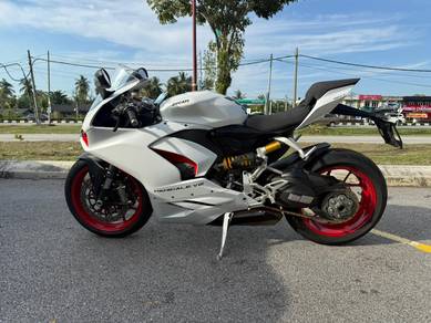 2025 Unreg Ducati Panigale V2 "White Edition V4S