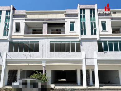 3  Storey Intermediate Shoplot, Senadin Miri