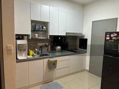 M Vertica Cheras 1000sqft 4 R 2 B Near MRT Velocity Mall Unit For Sale