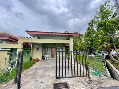 Corner Lot Taman Teratai Nilai 7