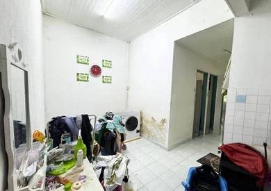 Jalan Saga Kulai 1-Storey Endlot Fully Extend 3Bedroom 2Bathroom