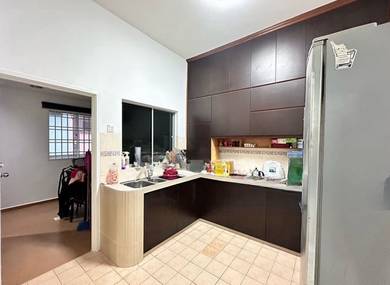 Jalan Bakti Mutiara Rini @ Corner Lot Double Storey Terrace House