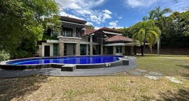 Jalan Seroja, Ledang Height Iskandar Puteri @ Biggest Pool Bungalow
