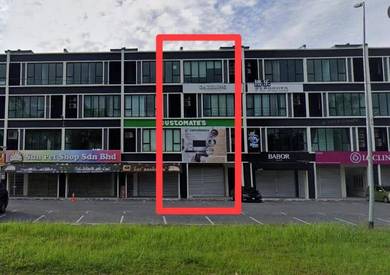 Ground Floor Shop for Rent at Royal Richmond, near to Green Height