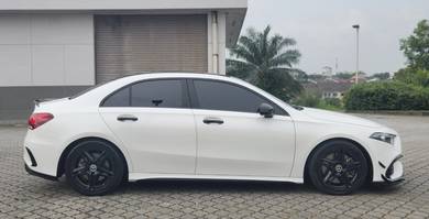  Mercedes Benz A250 2.0 AMG LINE (A)