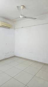 Halaman Kristal Lengkok Free School, Georgetown Pulau Pinang