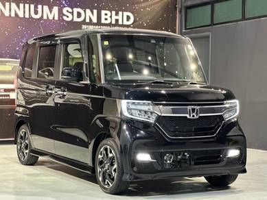 Honda N BOX 660 CUSTOM GL TURBO HONDA (A)