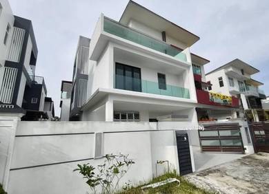 Mutiara Bestari 3 @ Mutiara Rini 3-Storey Cluster House Rare Can Nego
