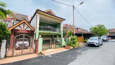Depan surau Fully Renovated 2 Storey Taman Impian Langat Hulu Langat