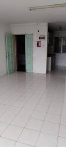 Taman Kristal Apartment (Block D) 3-rooms 2-Baths 1-Fixed Carpark