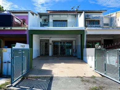Freehold Partially Furnished Gated & Guarded