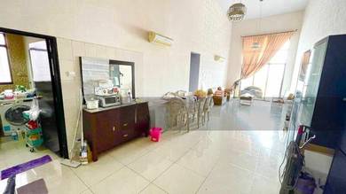 4 Car Park Fully Furnished Wide Balcony Well Maintain Unit