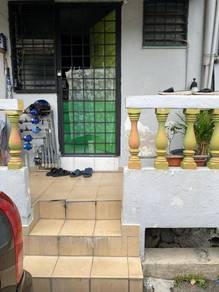 GROUND FLOOR Flat Taman Sri Watan, Ampang