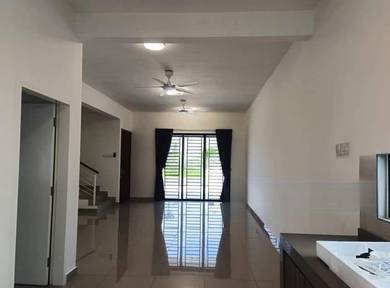 Adda Height Green Avenue Tebrau 2-Storey End lot 4R3B For Rent