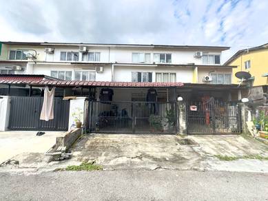 FOR SALE : 3 Storey Intermediate Terrace House, Taman Seraya Ampang