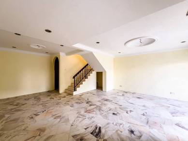 2 Storey END LOT Taman Universiti Kajang ( Bangi )