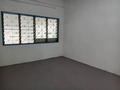 Single Storey House for rent Jalan Angsana near star garden
