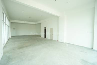 Ground Floor Unit | T1 Bundusan | Bukit Padang | Beverly Hills
