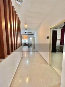 Well Maintained Unit Gated & Guarded