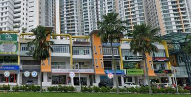 ForRent – Ground Floor Shop @ Jalan Kinrara 9 | Face main Road | Nego