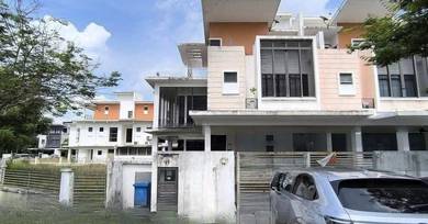 Emerald Residency, Shah Alam Save 150k! 3 Storey Terrace Auction