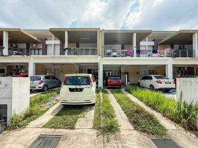 GROUND FLOOR  FREEHOLD Townhouse Villa Kesuma Semenyih