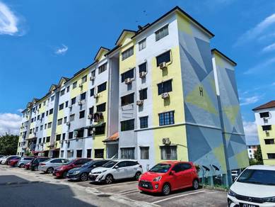 Taman Gaya Flat Partial Furnished Corner Unit Near Mydin Aeon Tebrau