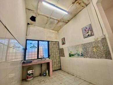 Single Storey Terrace, Taman Desa Baiduri Cheras Selangor.