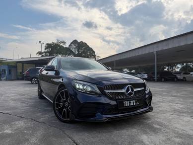 Mercedes Benz C300 2.0 AMG LINE (CKD) (A)