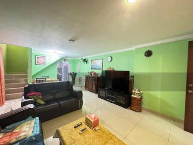 Corner Lot Low Cost