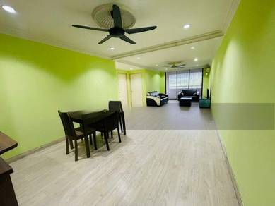 Freehold Fully Furnished Facing Pool