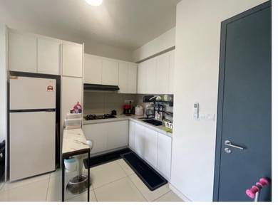 Emerald 9，Condominium