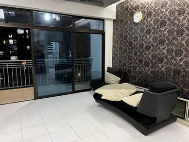 Partially Furnished Pool View Condo For Sale @ Seri Austin