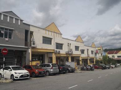 PUJ 3, Puncak Jalil Shoplot 22'x75' TENANTED, Good Price