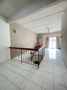 Rawang Putra Townhouse @Upper unit