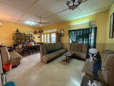 Terrace house at Taman Tan Yew Lai