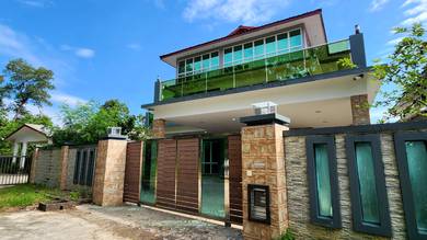Hidden Gem Bungalow on Hill at Beverly Hills KK | Below Market Value