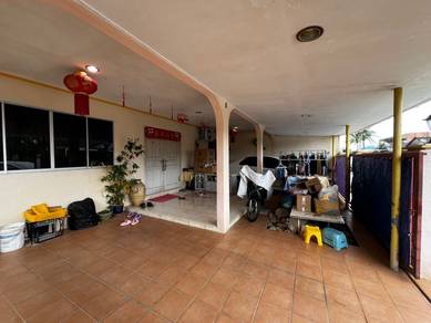 Matang Jaya/ single storey/ 3b2b/ fully furnished/ renovate