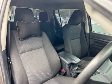 Toyota HILUX 2.4 E (A)
