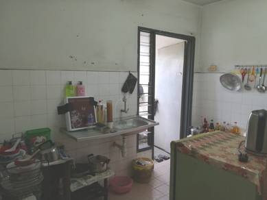 Perdana Villa Delux G Floor unit 3 bed near AEON Maluri MRT & LRT