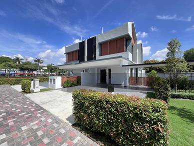 Straits View Garden 2-Storey Cluster House In Permas With Clubhouse