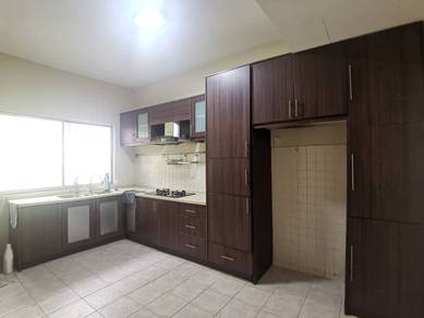 GATED 2 Storey House Taman Prima Tropika/Alam Putra  Seri Kembangan