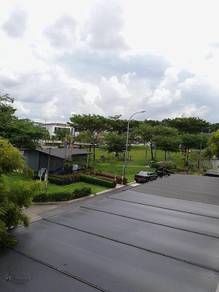 Renovated Double Storey Terrace @ Austin Residence Facing Semi-D Garde