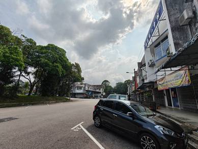 Taman puteri wangsa badik ground floor